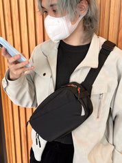 Shoulder Bag | A stylish bag that fits almost everything