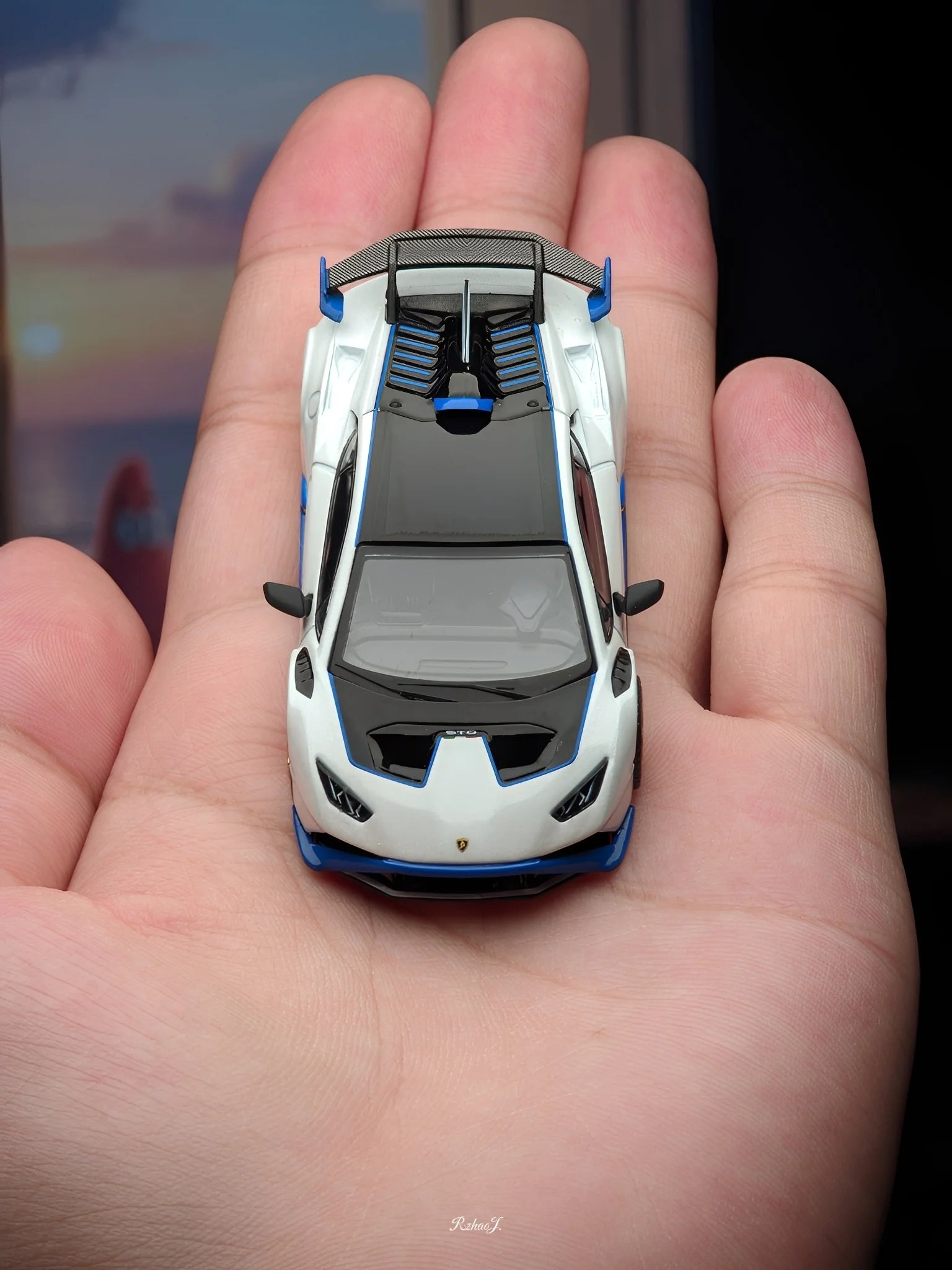 MINI GT:1/64 兰博基尼 Huracán STO Bianco Asopo BL