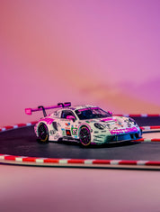 STAR RACE - 1/64 保时捷 911 GT3 Iron Dames 涂装 勒芒 24 小时耐力赛