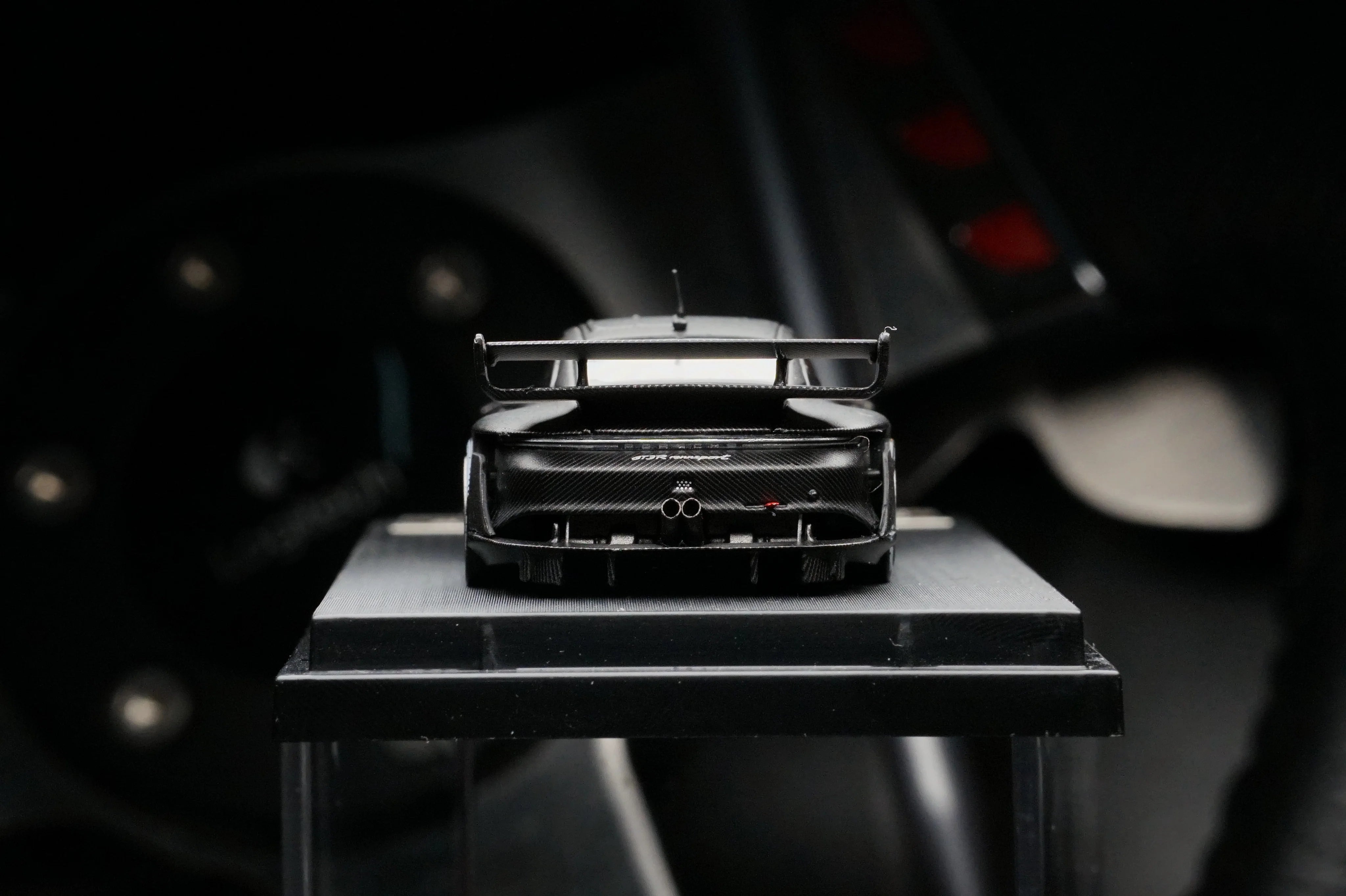 HKM 1:64 保时捷 911 (992) GT3 R Rennsport - 灰色