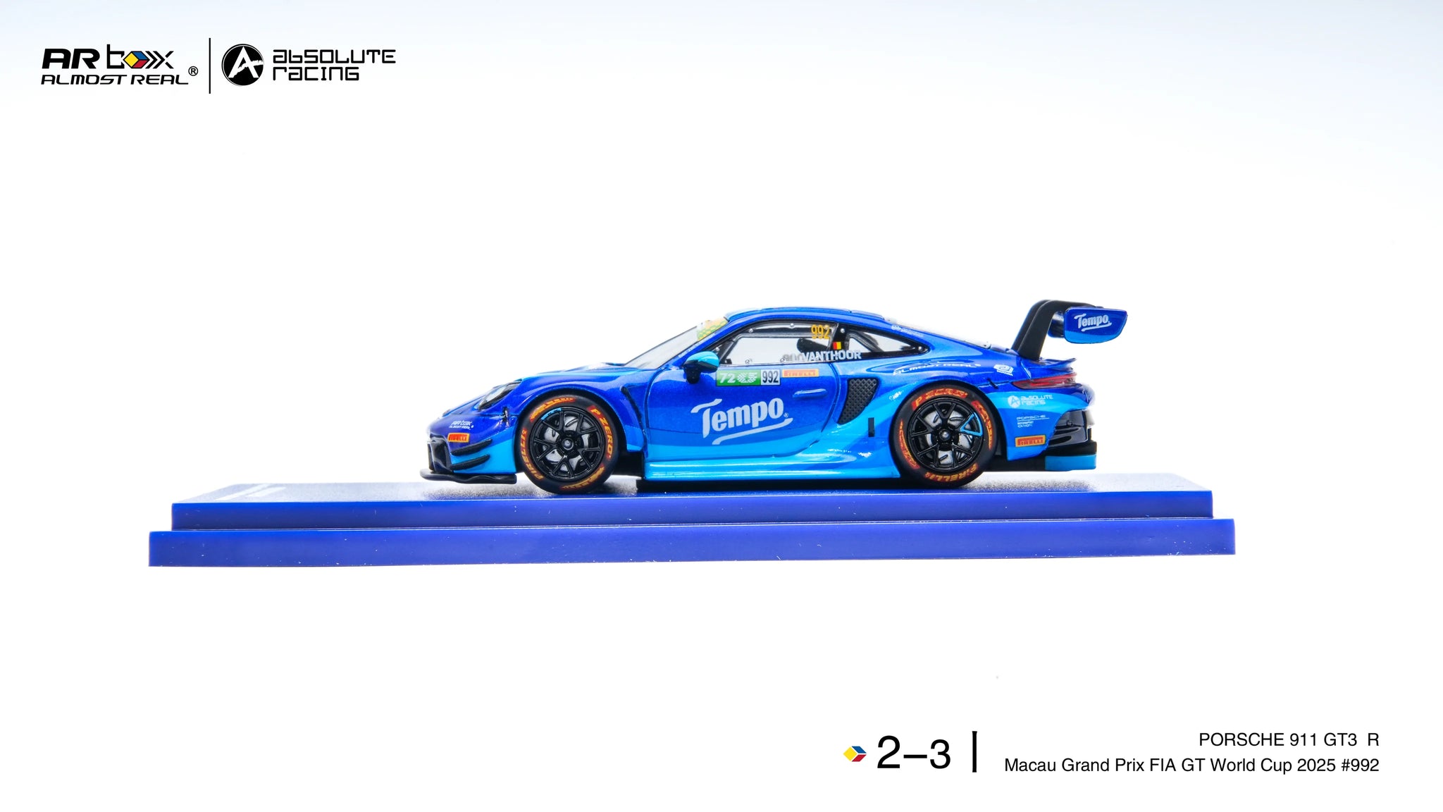 AR 盒装 1:64 保时捷 992 GT3 R