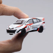 1:64 丰田威驰 — GR CUP 赛车