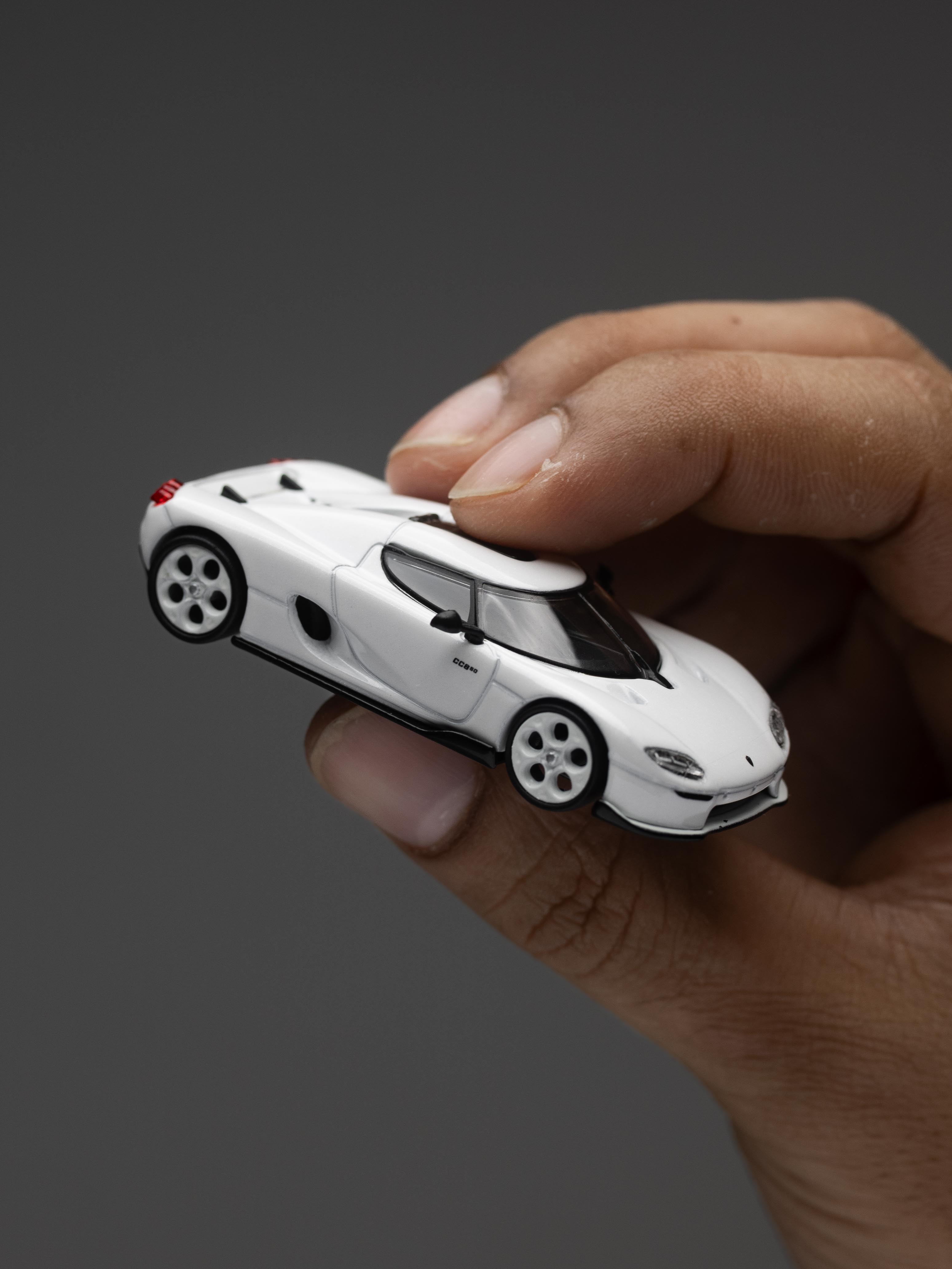 Tarmac Works 1:64 Koenigsegg CC850 White (T64G-TL051-WH)