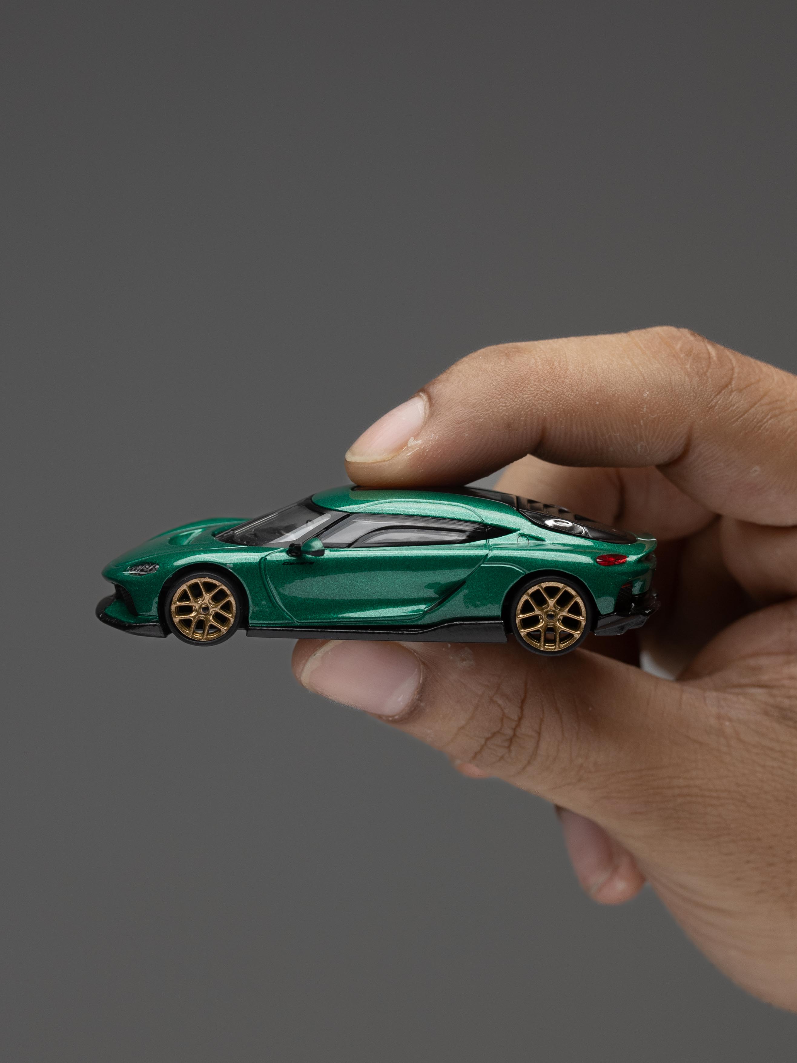 Tarmac Works 1:64 Koenigsegg Gemera Green