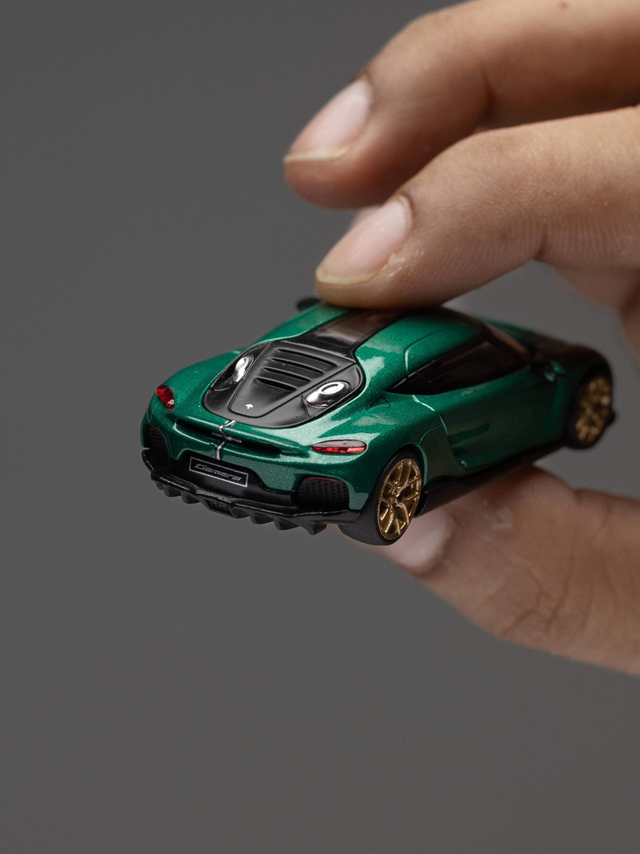 Tarmac Works 1:64 Koenigsegg Gemera Green