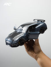 MOTORHELIX 1:18 Nissan GT-R NISMO (R35) Special Edition 2022 NISMO Stealth Gray