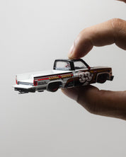 KaidoHouse x Mini GT Chevrolet Silverado KAIDO Intimidator V1 KHMG212