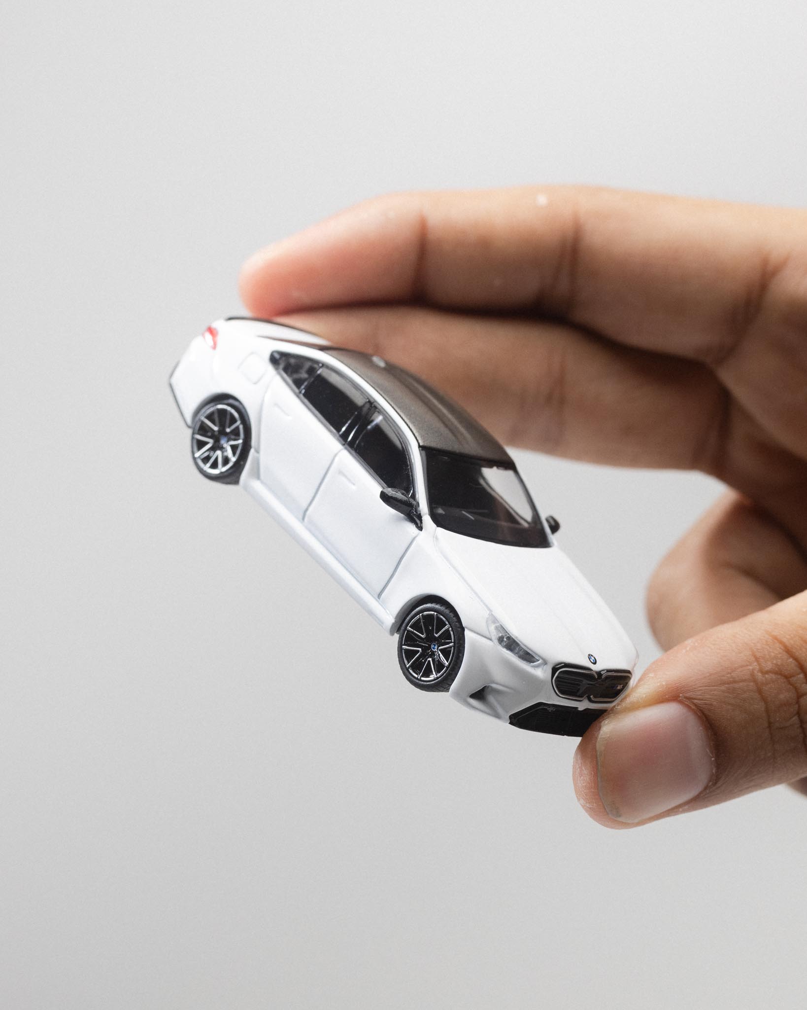 MINIGT - 1/64 BMW M5 Alpine White
