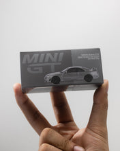 MINIGT 1/64 - NISSAN Skyline GT-R Dark Metal Gray (NISMO BCNR33 CRS Version)