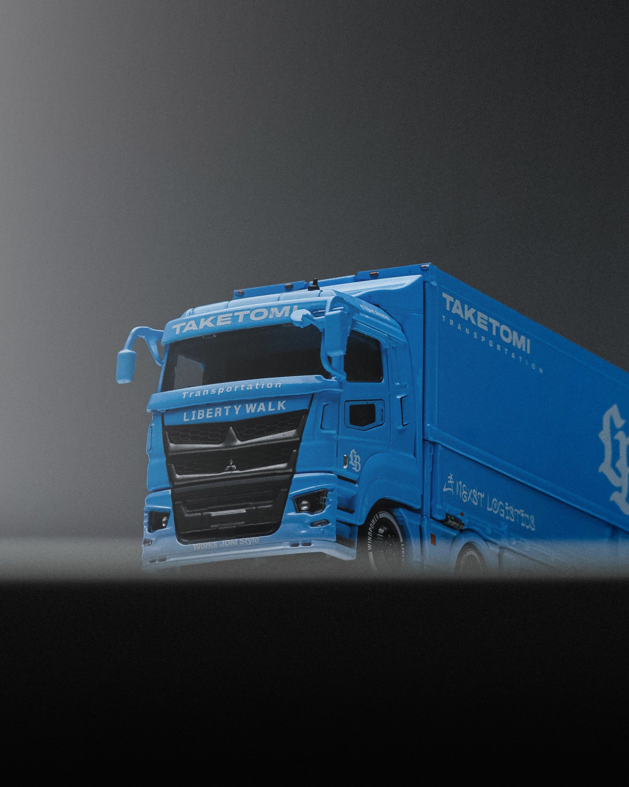 GCD 1:64 LB-TRUCKS 三菱扶桑 Super Great BBblue