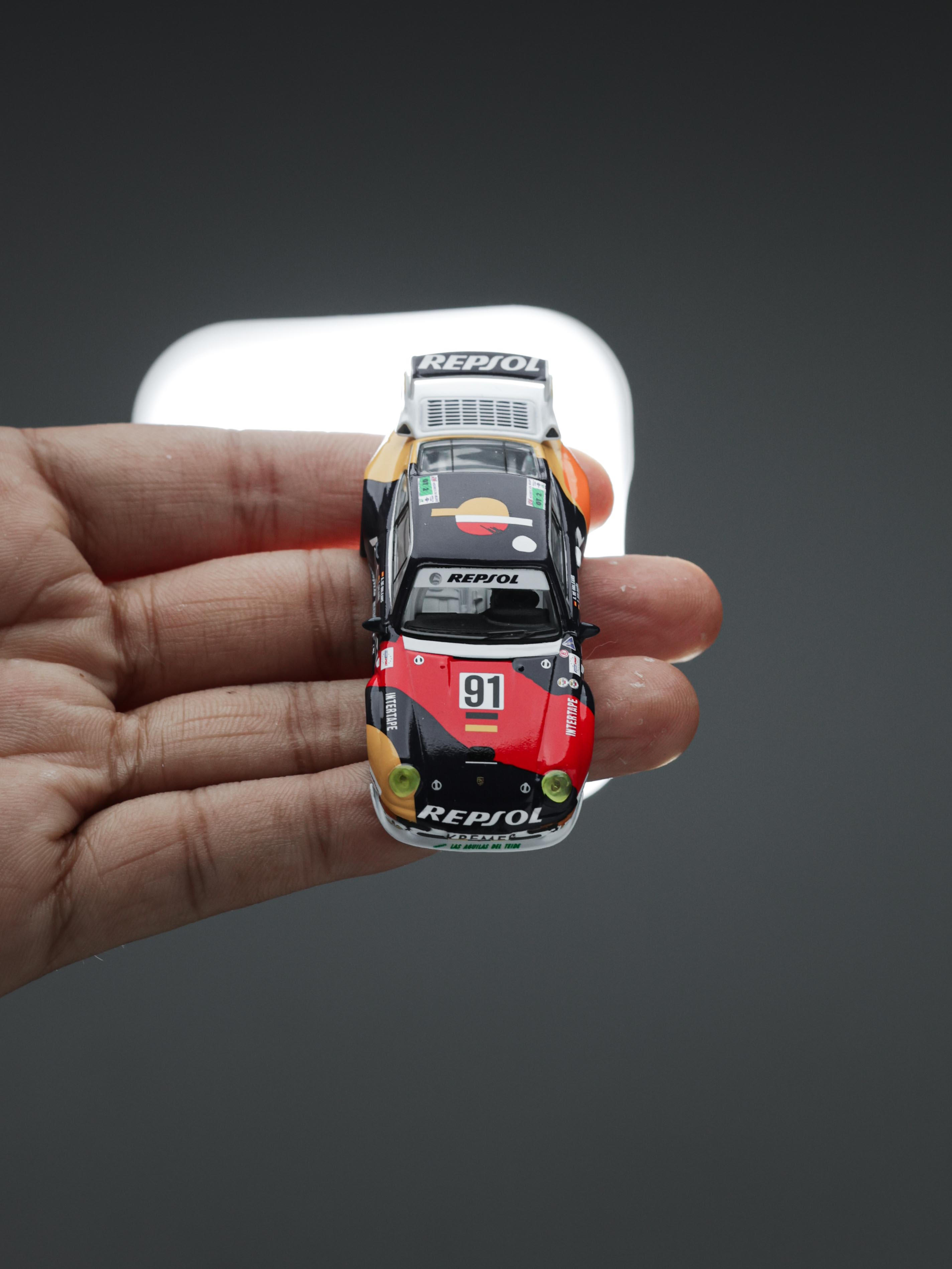 TARMAC WORKS 1:64 保时捷 911 GT2 勒芒24小时耐力赛 1995 #91 T64S-004-REP