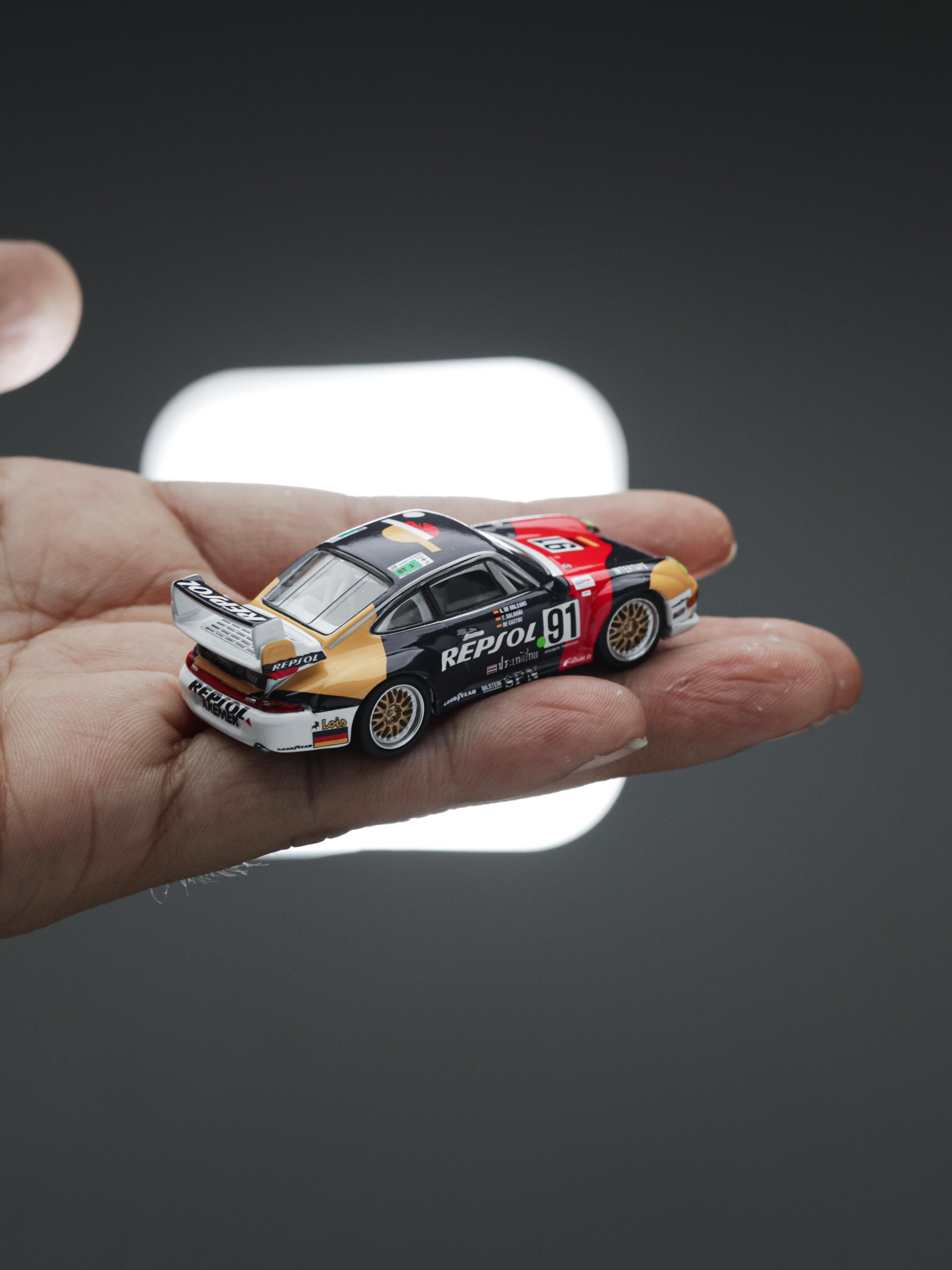 TARMAC WORKS 1:64 保时捷 911 GT2 勒芒24小时耐力赛 1995 #91 T64S-004-REP