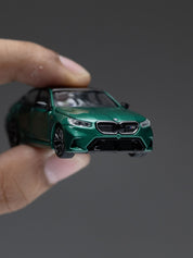 MINIGT 1/64 BMW M5 (G90) Isle of Man – Green Metallic
