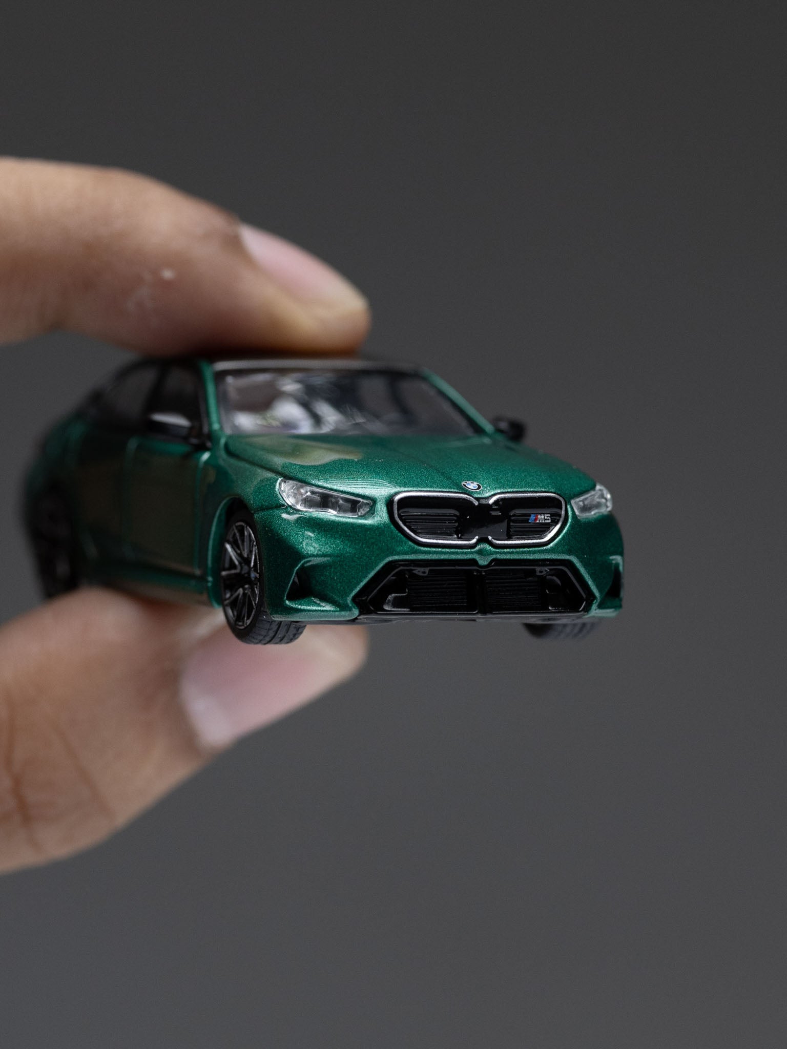 MINIGT 1/64 BMW M5 (G90) Isle of Man – Green Metallic