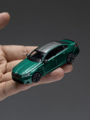 MINIGT 1/64 BMW M5 (G90) Isle of Man – Green Metallic