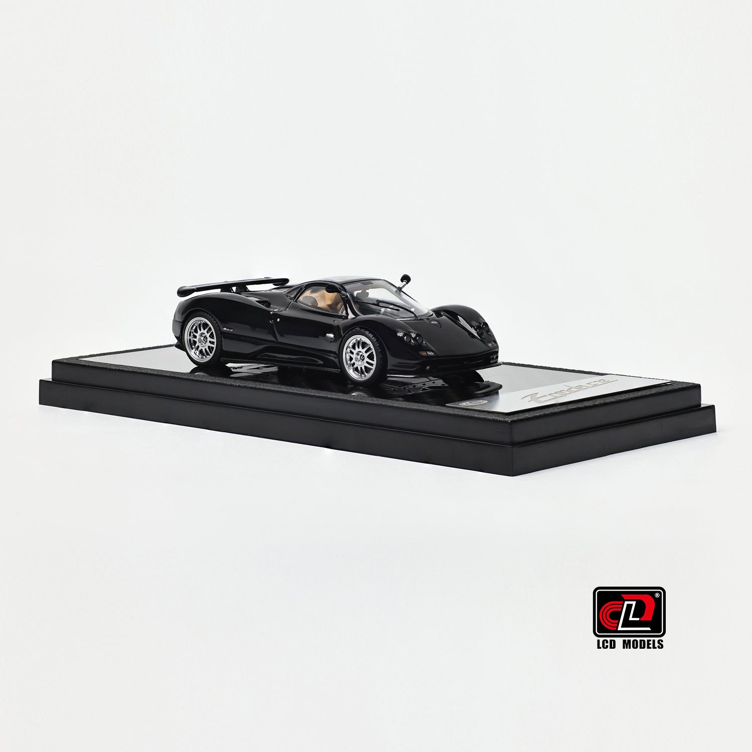 LCD 1:64 帕加尼风之子 黑色