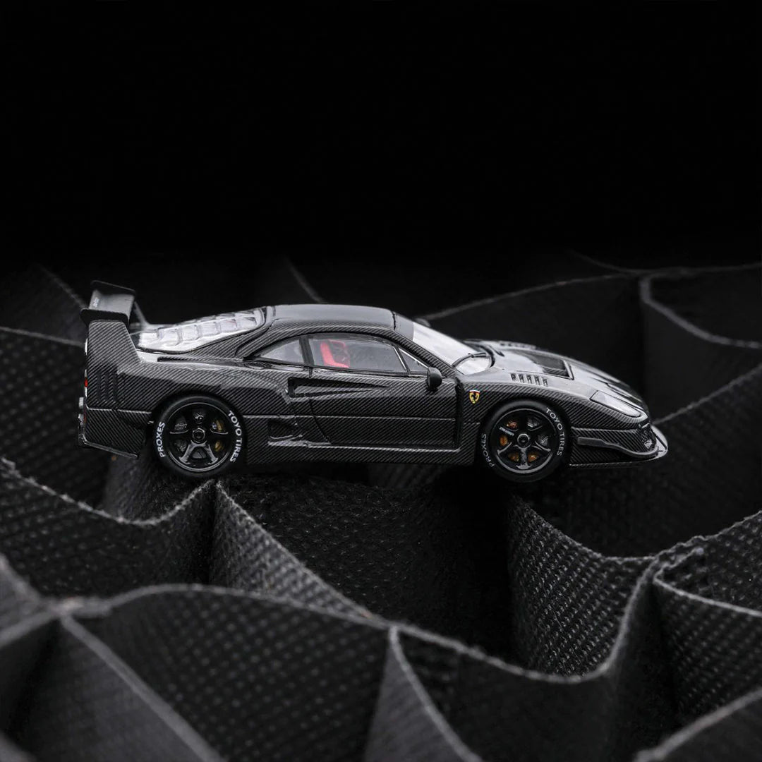 F40 BLACK CARBON GIFT BOX EDITION