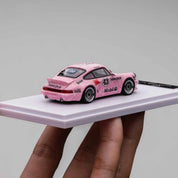 DCM 1:64 SINGER 930 TURBO STUDY BLOCK 43