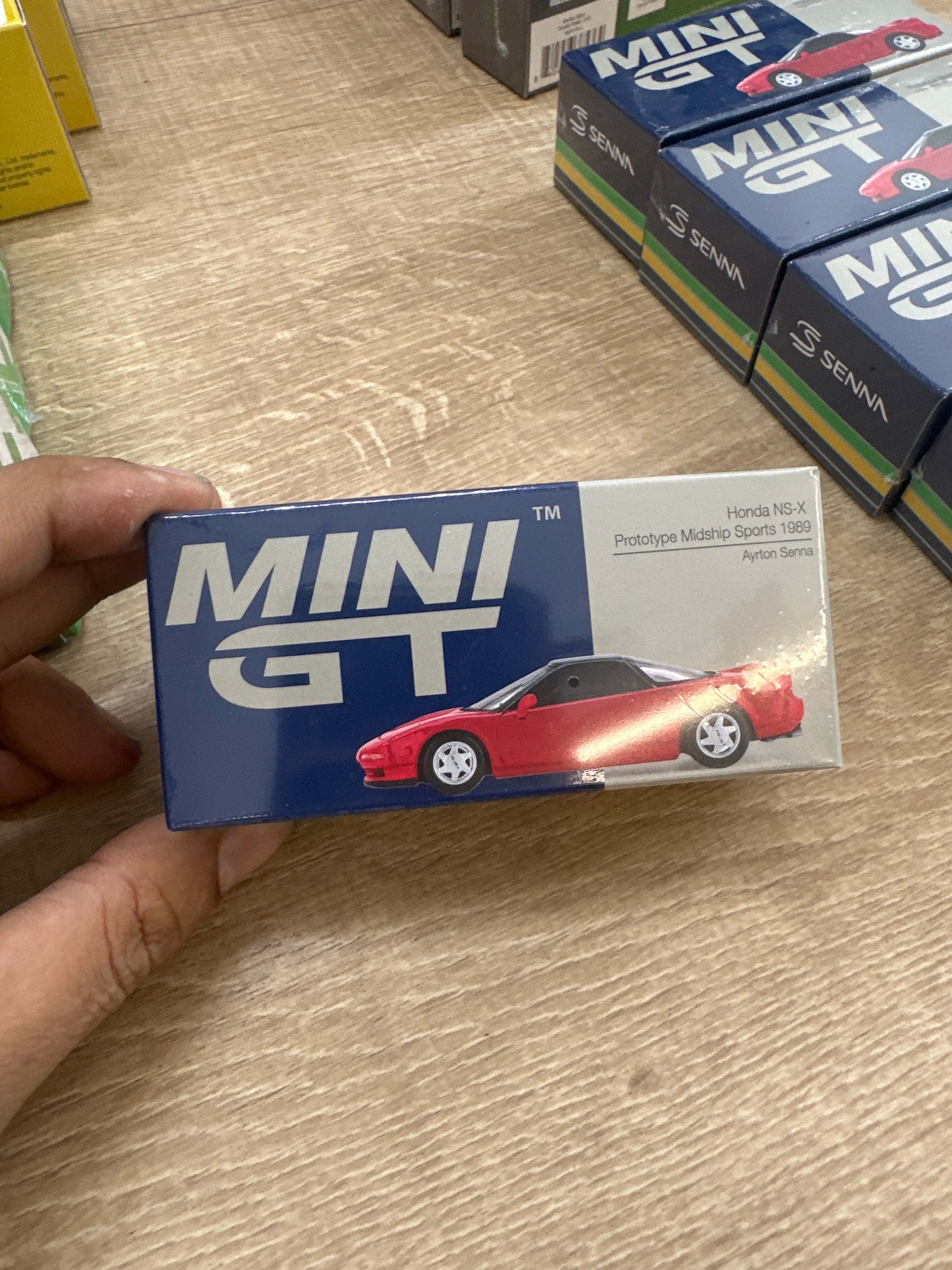 MiniGT - 1075 Honda NS-X Prototype Midship Sports 1989 Ayrton Senna w/ Figure