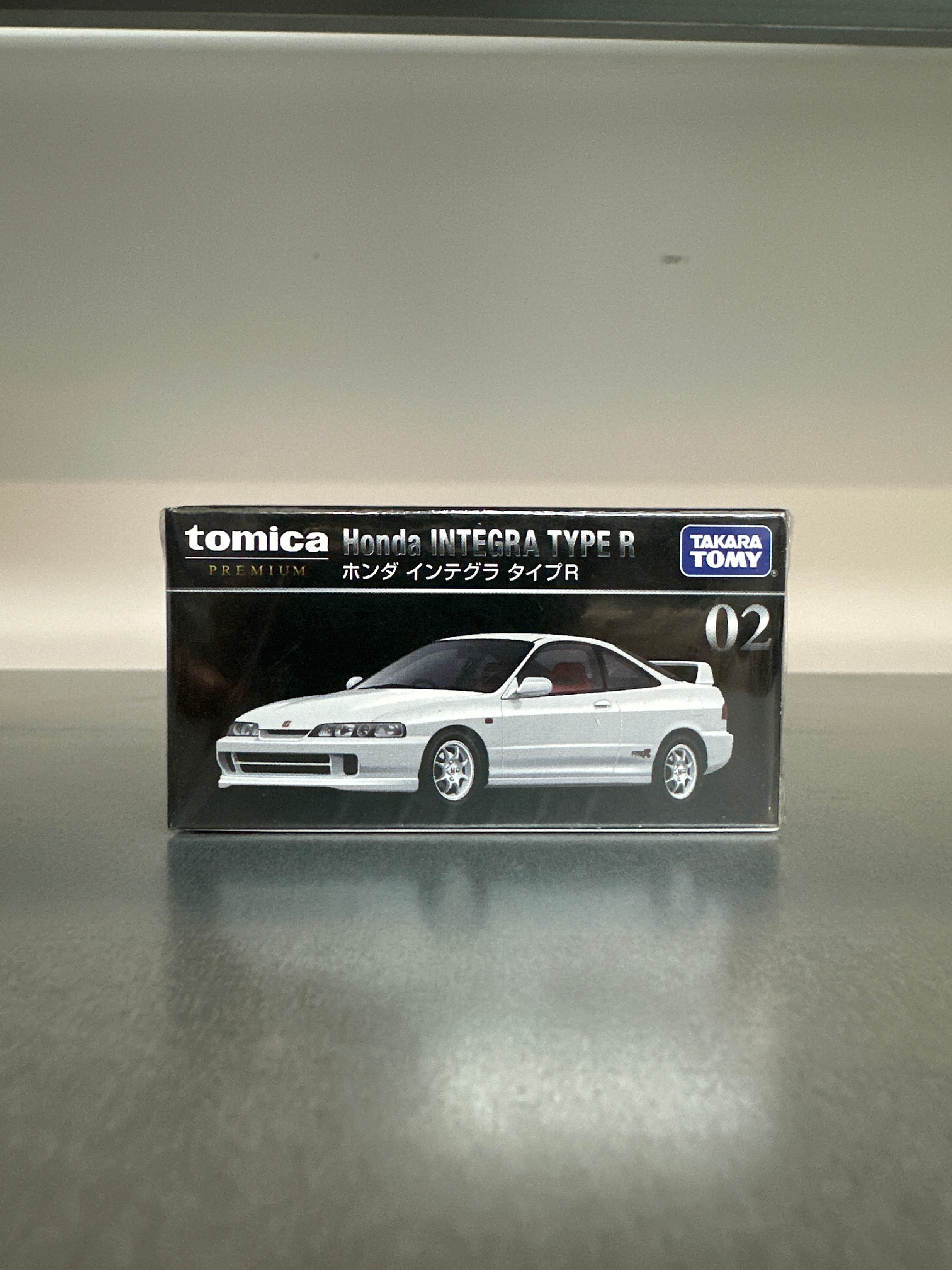 Tomica 1/64 Honda integra type r