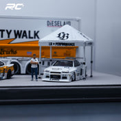 GCD 1:64 Mitsubishi FUSO Super Great Truck Liberty Walk