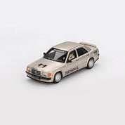 MINIGT 1/64 梅赛德斯-奔驰 190 E 2.3-16 #11 埃尔顿·塞纳 1984 纽博格林冠军赛 带人偶