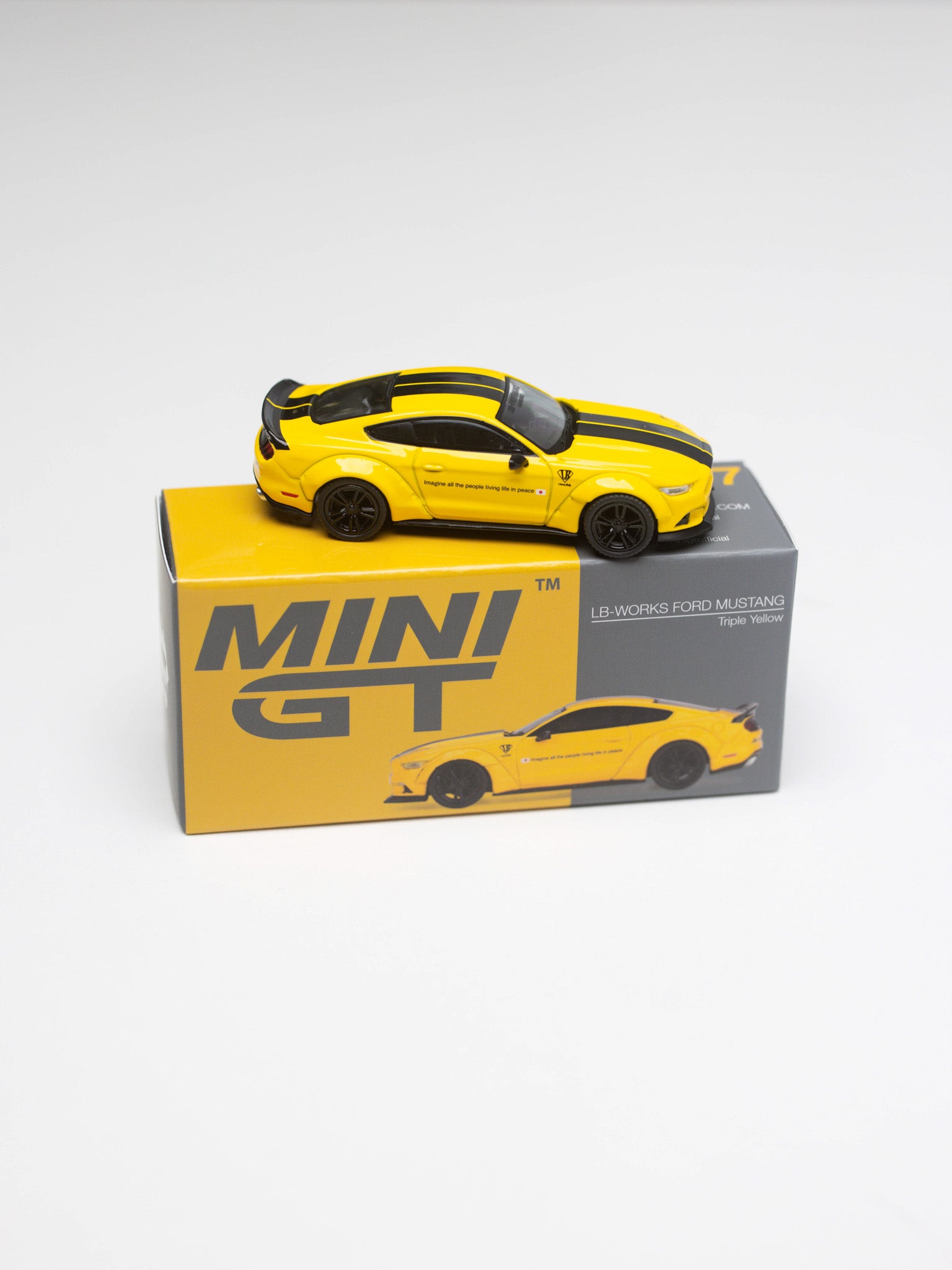 MINI GT 1/64 No.1077 LB-WORKS 福特野马 三重黄