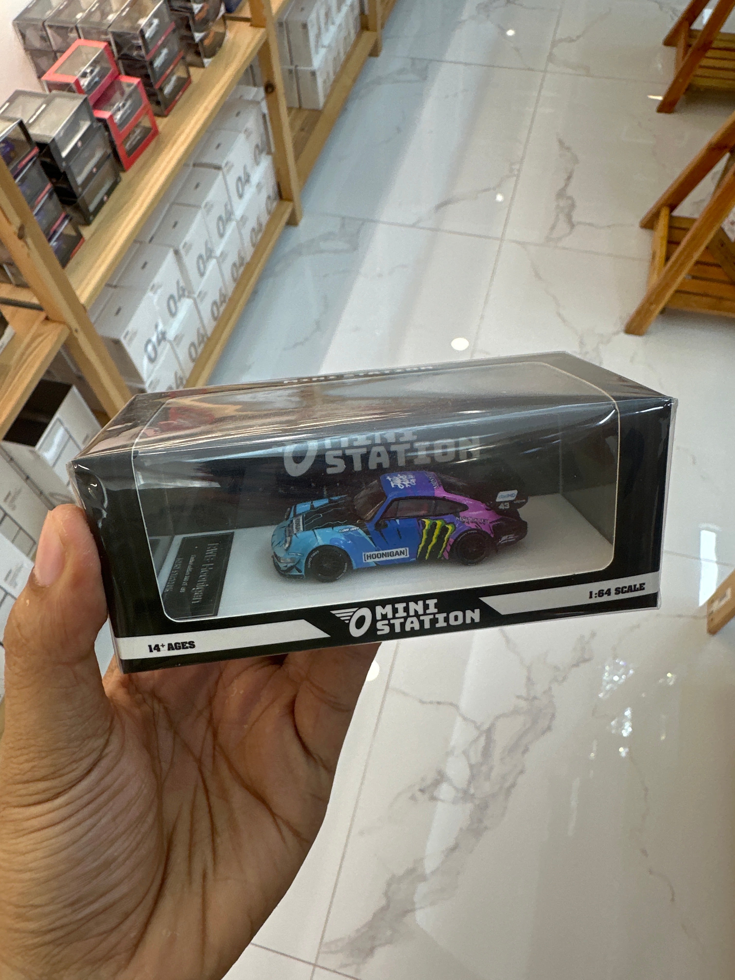 迷你站 1/64 保时捷 964 花粉