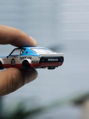 MINIGT 1/64 Nissan Skyline Kenmeri Liberty Walk Nissan Racing '75 concept