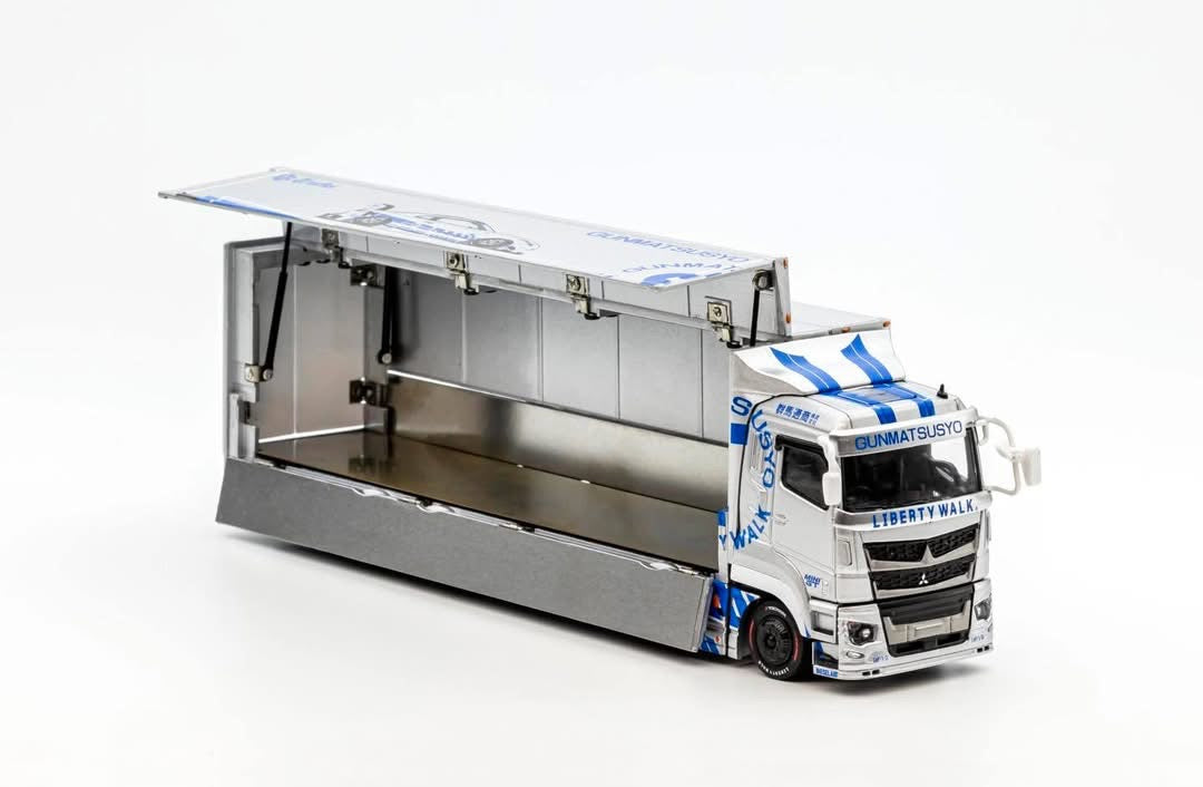 GCD's limited edition 1/64 scale Mitsubishi Fuso transport truck model