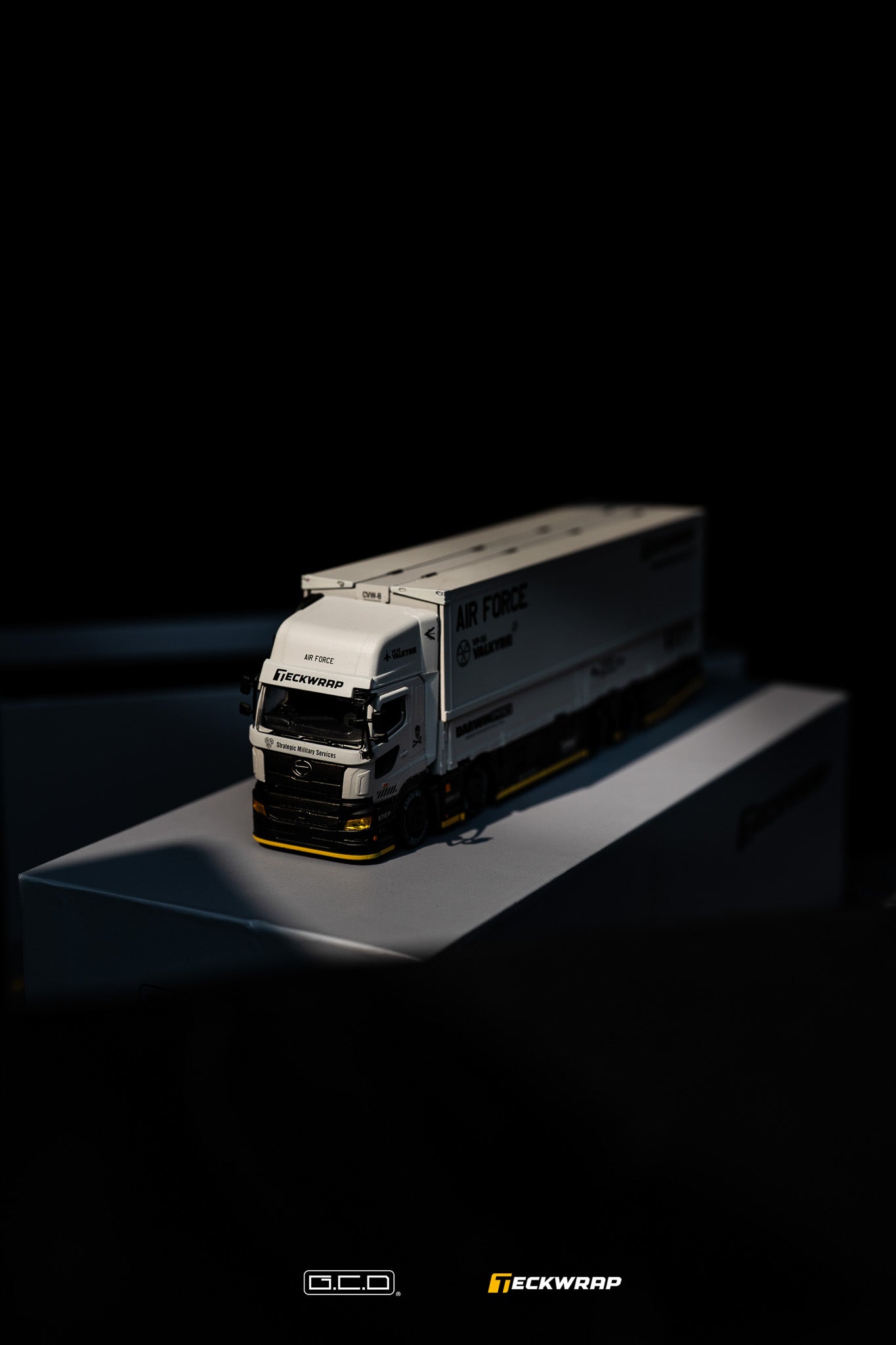 GCD 1:64 日野 PROFIA 700 战斗灰涂装 (DARWINPRO &TECKWRAP) 2018 KS-118-688