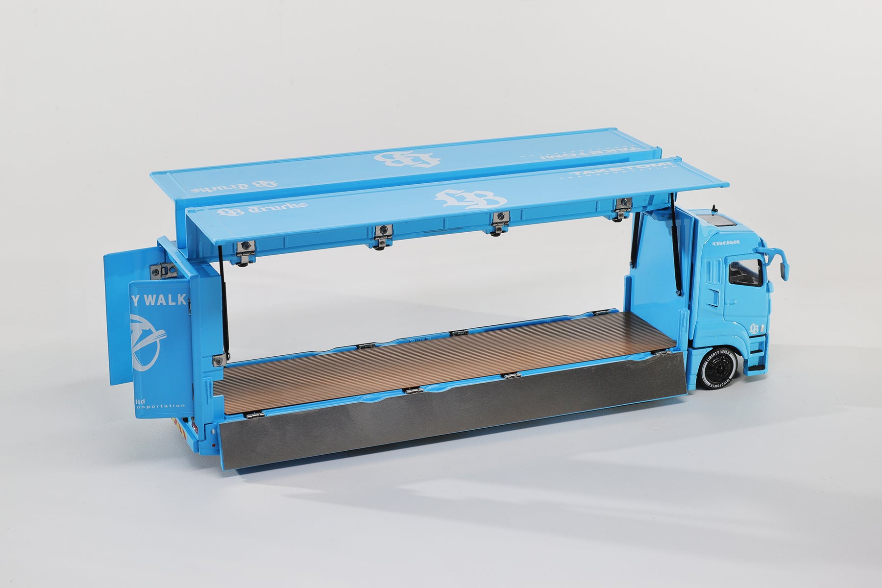 GCD 1:64 LB-TRUCKS 三菱扶桑 Super Great BBblue