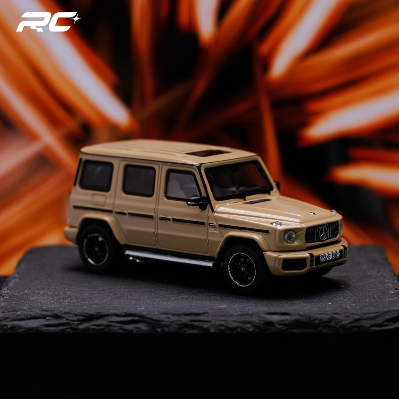 Tarmac Works 1/64 奔驰-AMG G 63 棕色 - ROAD64